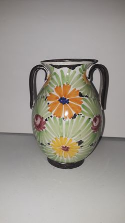 HAND PAINTED MADE IN ITALY FLORAL FLOWER DAISY DOUBLE HANDLED MAJOLICA ART POTTERY PORCELAIN VASE 7" TALL SIGNED FF 8/20/D
