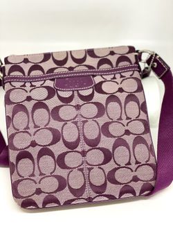 COACH PURPLE SIGNATURE CROSSBODY MESSENGER BAG