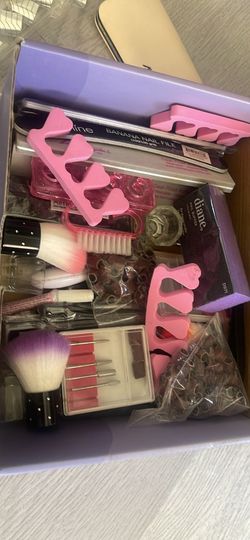 Large Nail Art and Extension Kit - Kiss, L.A. Colors, Tammy Taylor