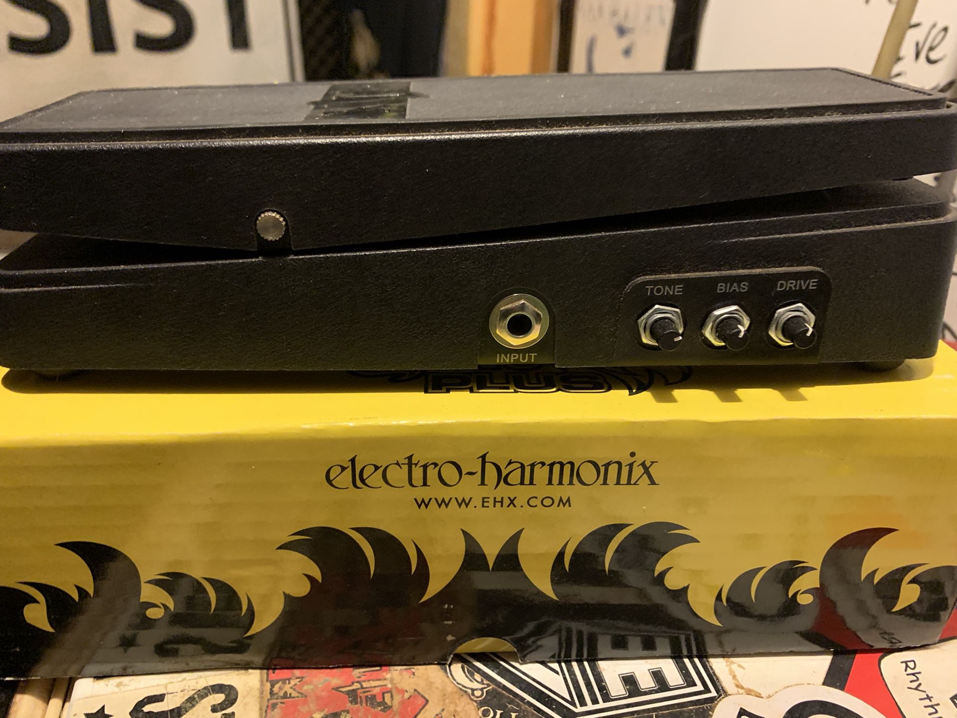 Electro-harmonix Wah/talk/fuzz Pedal