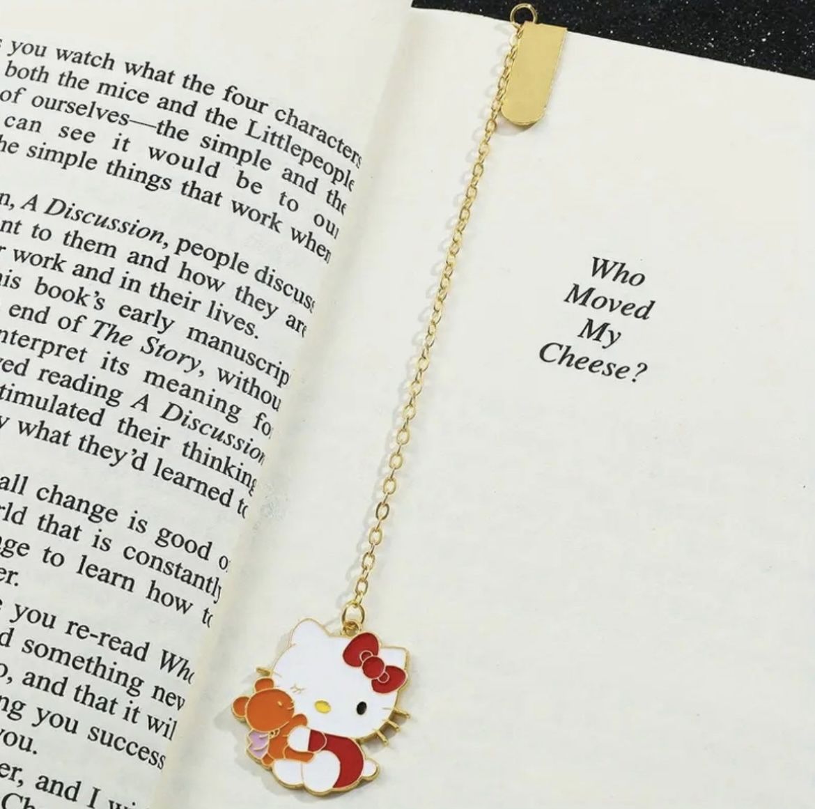 Brand New Adorable Sanrio Hello Kitty Metal Bookmark Charm