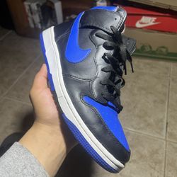 Royal purple sales nike shoes