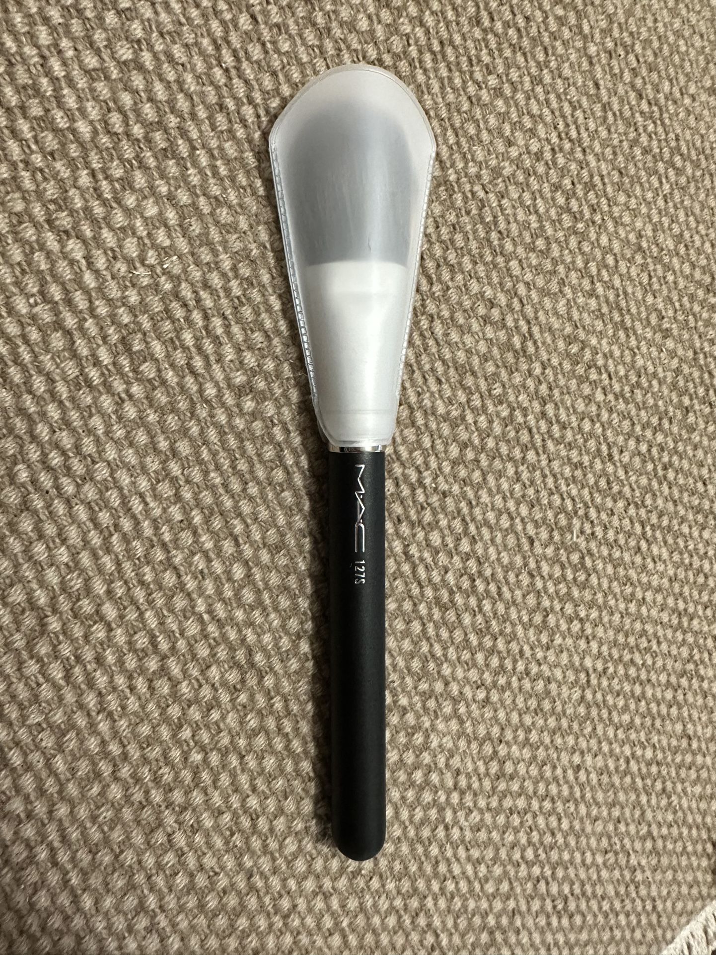 1 MAC Makeup Brush 127S Split Fiber Face Brush 