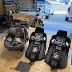UPPAbaby Aria Infant Car Seat with Two Bases – Like New