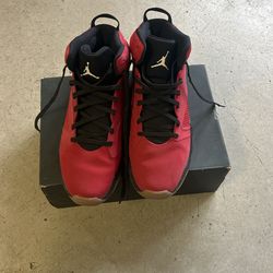 Jordan Lift Off Gym Red