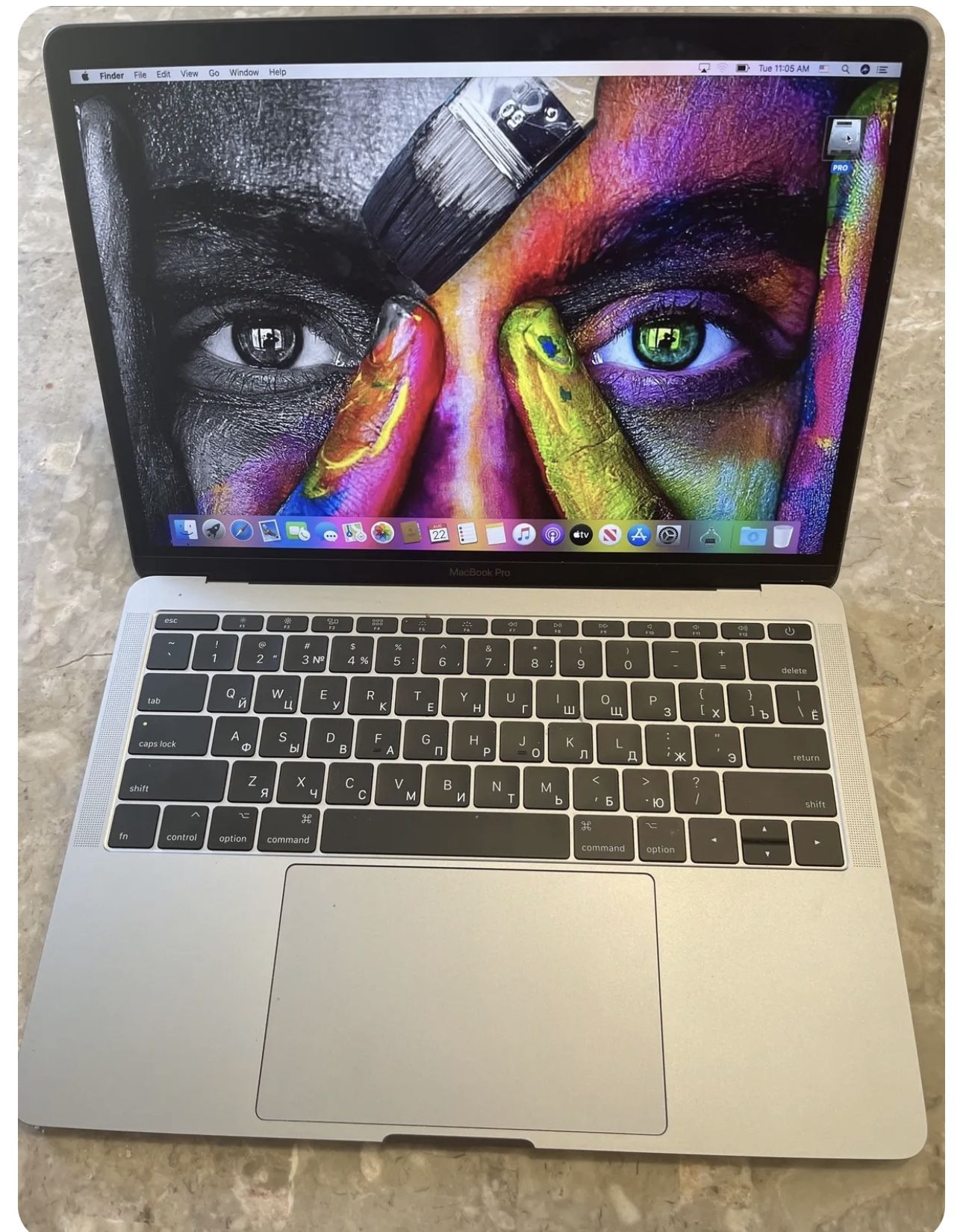 MacBook Pro 13 2019 Touchbar ADOBE SOFTWARE