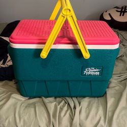 Igloo Cooler Retro