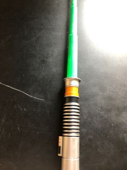 Luke skywalker green lightsaber