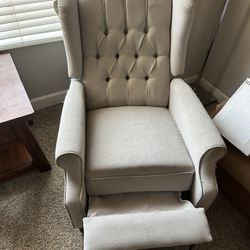 2 Reclining Chairs 