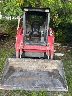 2019 Takeuchi TL8 Tracked skid steer