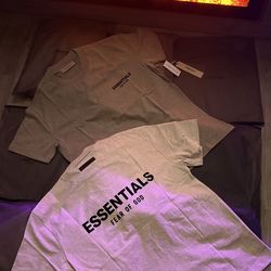 Essential hoodies shorts sweats shirts
