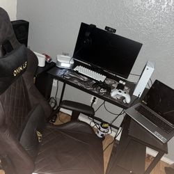 Gaming Set Up 