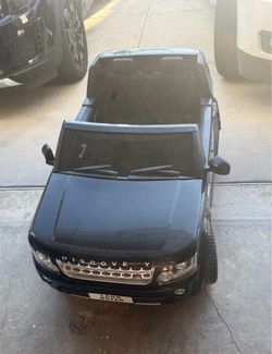 Land Rover Discovery Ride-On Electric Car – Charger Included