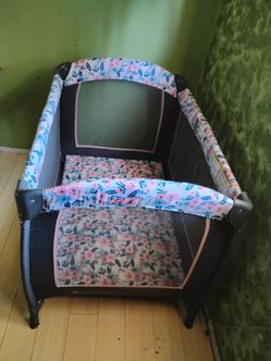 Baby Trend Play Yard