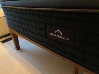 DreamCloud Premier King - Like New