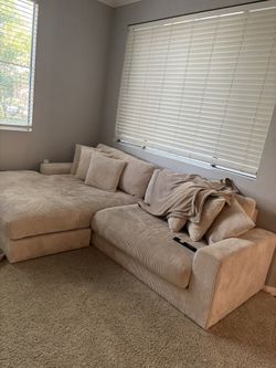 Beidge Couch