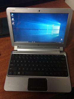 Hp mini laptop like new 13"