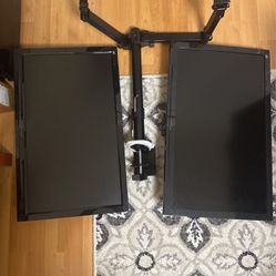 24 Inch Dual Monitos With Desk Mount