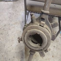 4 Ft Tall Pipe Threader .  Adjustable Sizes. Very Nice Shape. 
