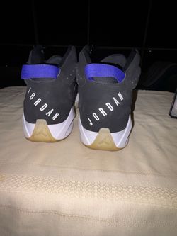 Jordan Sneakers Dark Gray Blue Gum Sole