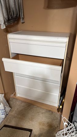 Free chest of drawers