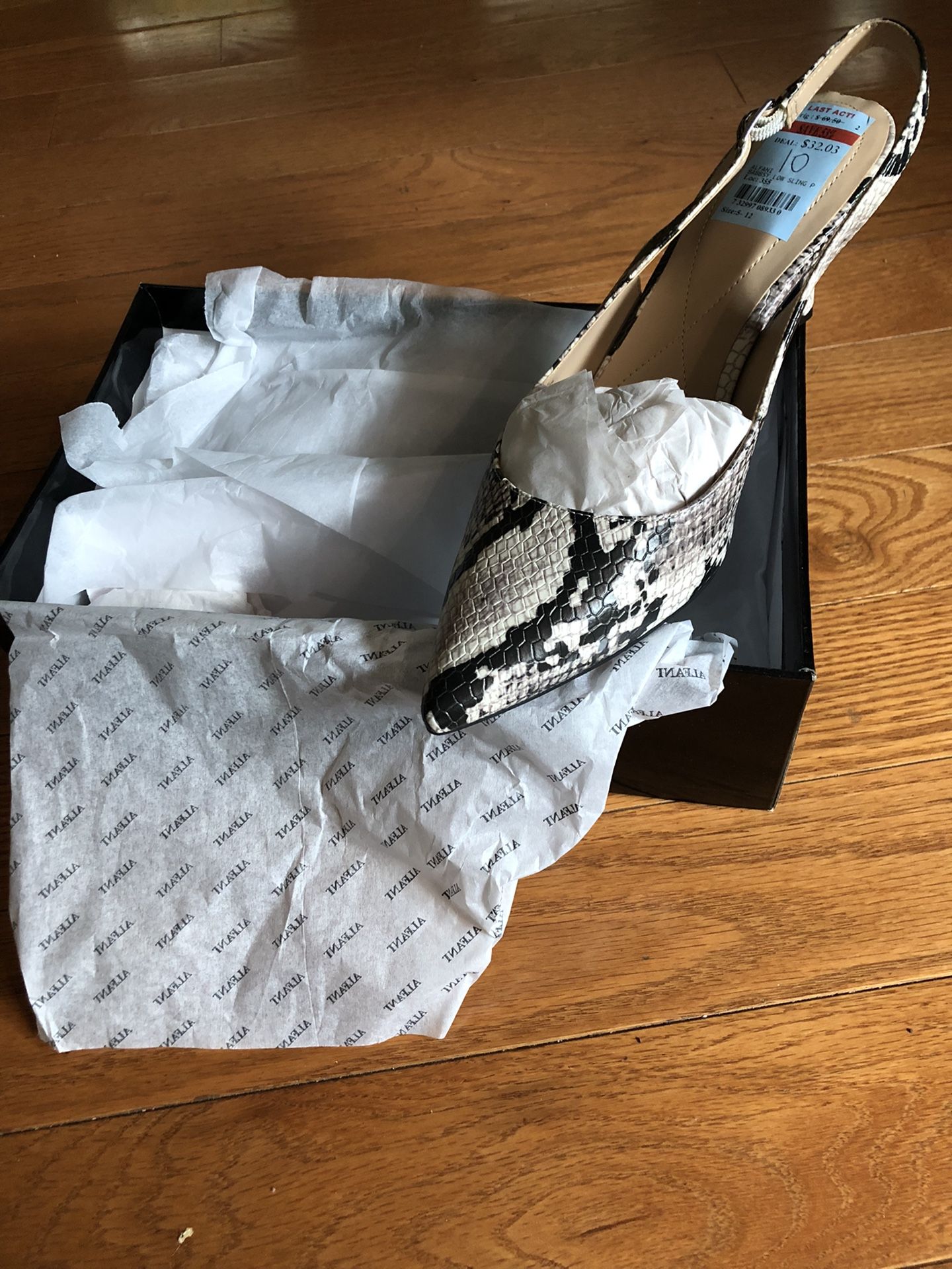 New-never worn Women’s Shoes