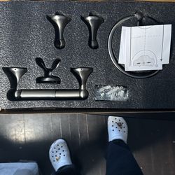 Bathroom Hardware Set