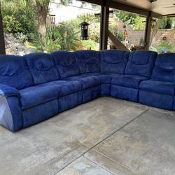 La-Z-Boy 6-Piece Sectional Recliner Sofa, Blue;