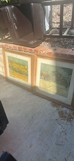 Pair of frames Van Gogh prints