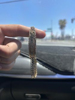 Gold bracelet