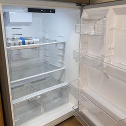 Insignia™ - 18 Cu. Ft. Top-Freezer Refrigerator with ENERGY STAR Certification - Stainless Steel