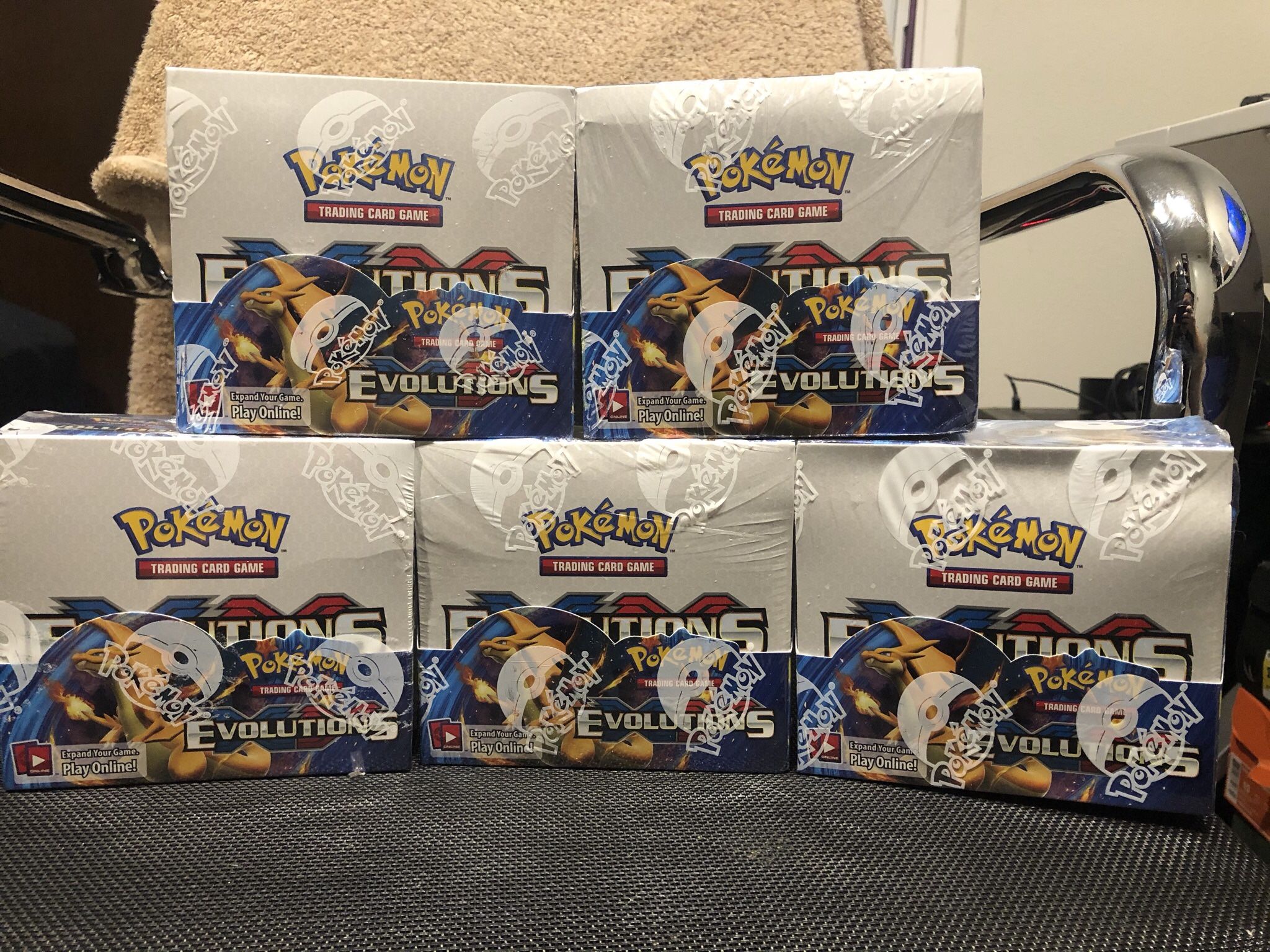 Pokémon: XY Evolutions Booster Box