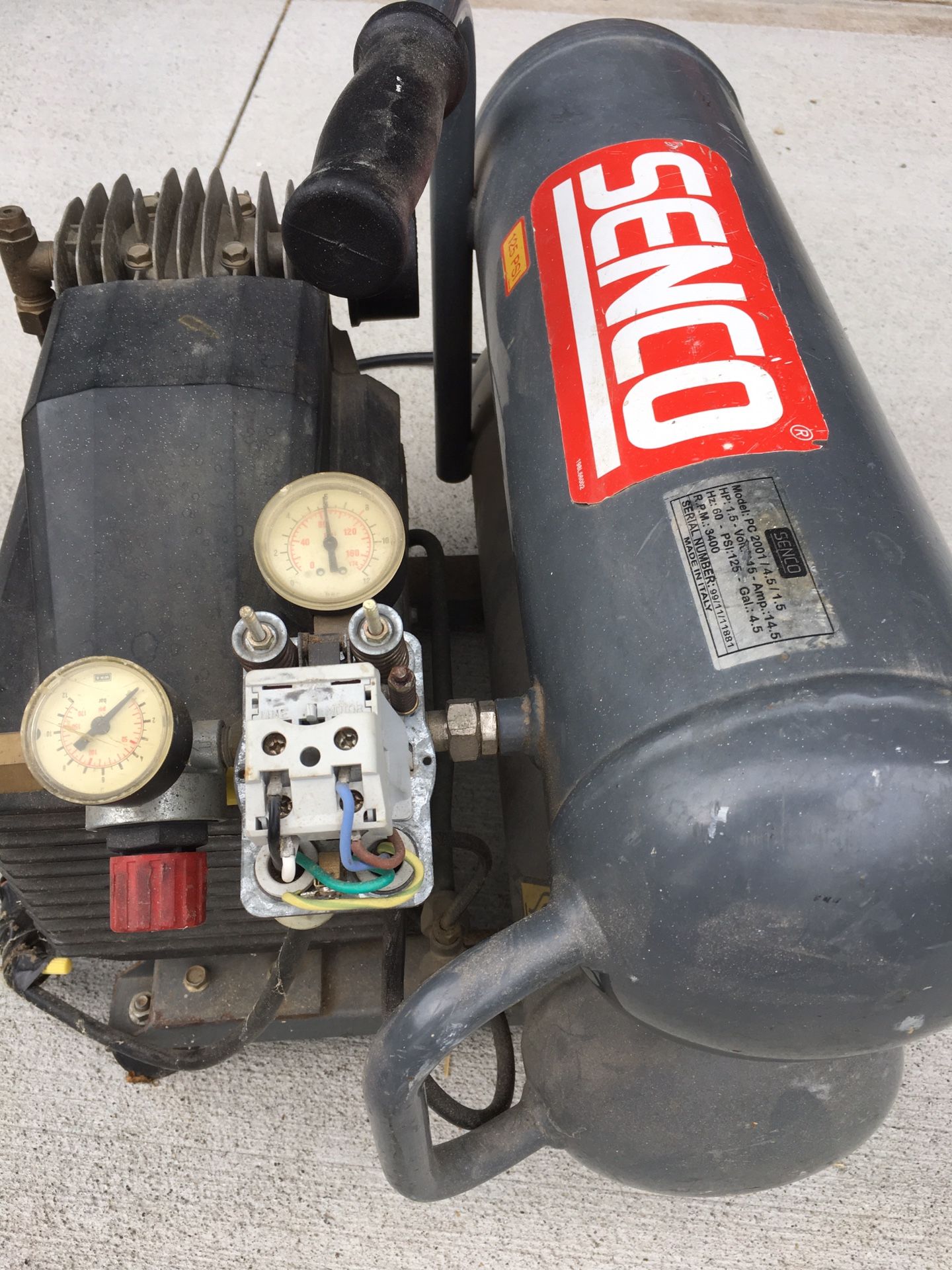 Air compressor