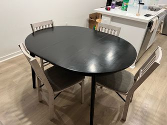 Black Round Expandable Wooden Dining Table - MCM Modern