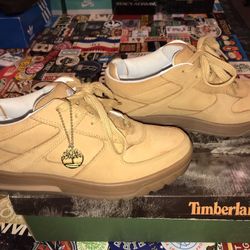 Timberland fleet trekker size 8.5 That Run A Bit Big