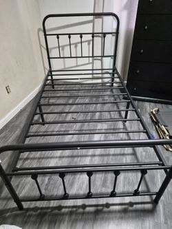 Twin bed