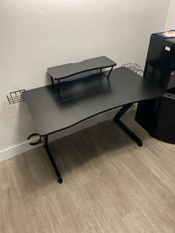 GTRACING - Curved LED Gaming Desk
