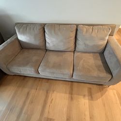 Couch set