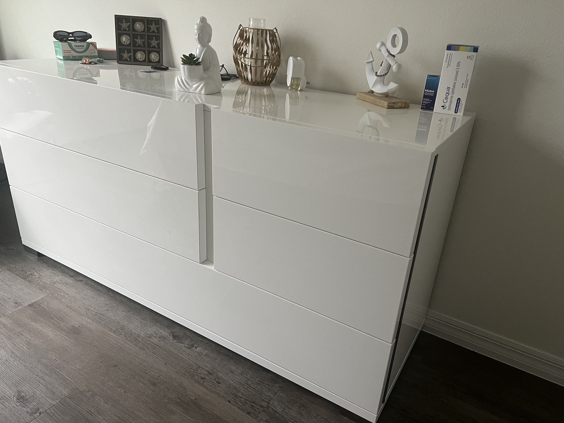 White Dresser
