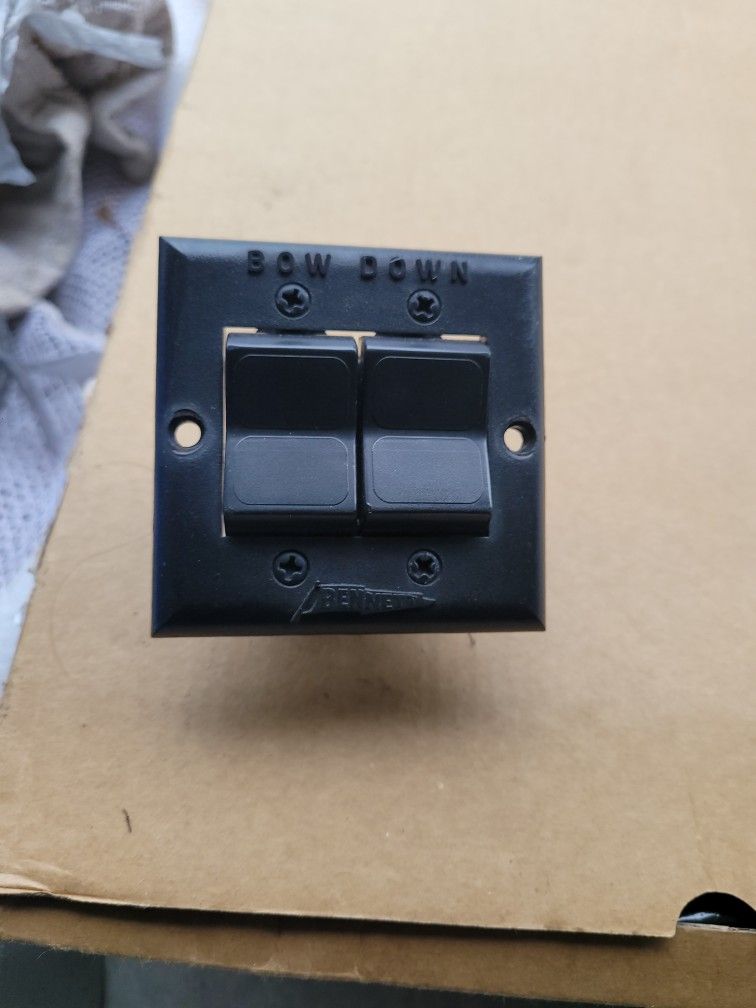 Bennet Trim Tab Switch