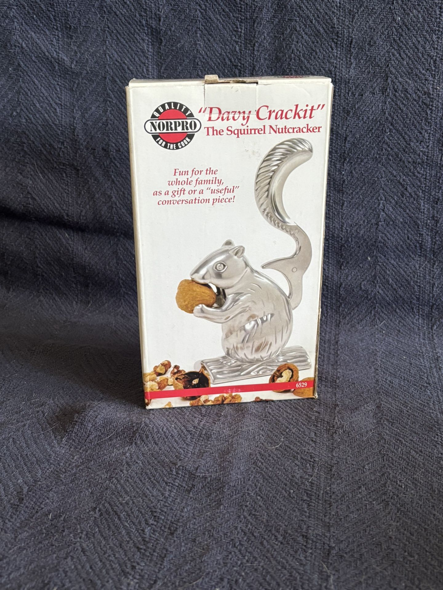 Davy Crackit Nutcracker