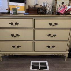 3 Dressers, Mirror And Nightstand