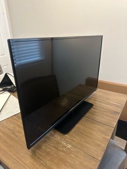32” VIZIO LED TV