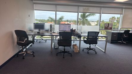 OFICINA COMPLETA EN VENTA – Escritorios, Sillas, Recepción, Salón de Clases y Más 🔥