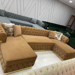 ^Brand New. Double Chaise Sectional Velvet.