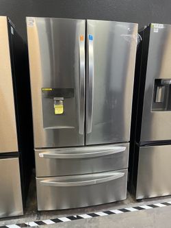 LG 4 Door Refrigerator with water and ice