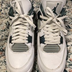 Jordan 4s 