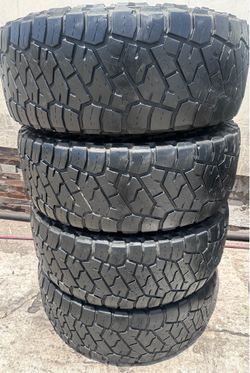 Toyo open country RT 35/12/50R17LT