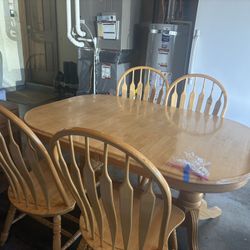 Table & Chairs