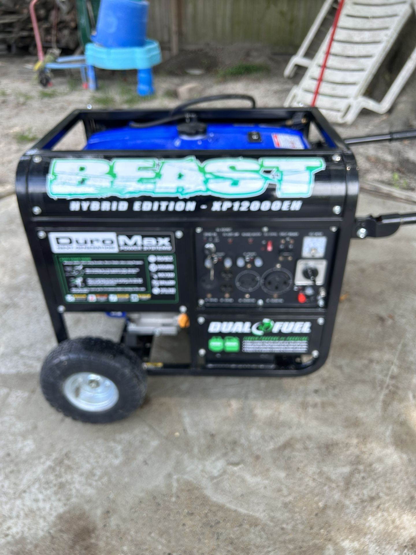 Generator-DuroMax Hybrid "Beast" XP12000EH